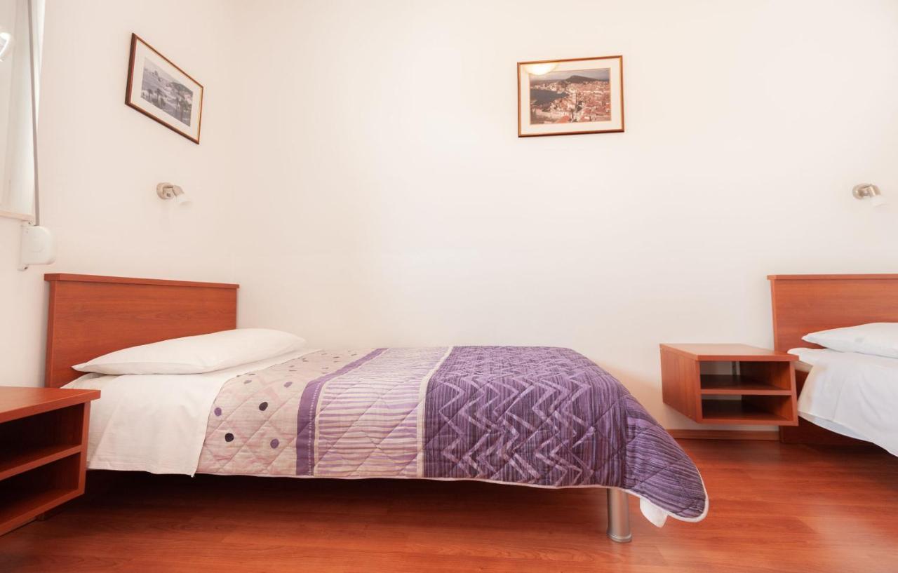 טרוגיר Apartments Lumaduma מראה חיצוני תמונה