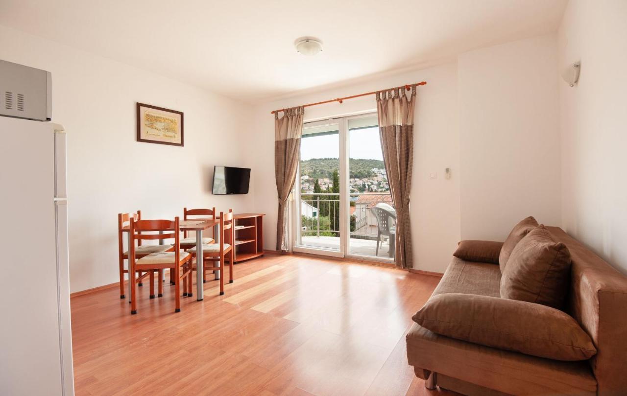 טרוגיר Apartments Lumaduma מראה חיצוני תמונה