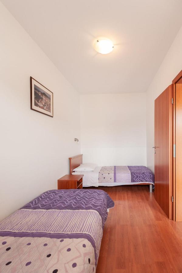 טרוגיר Apartments Lumaduma מראה חיצוני תמונה