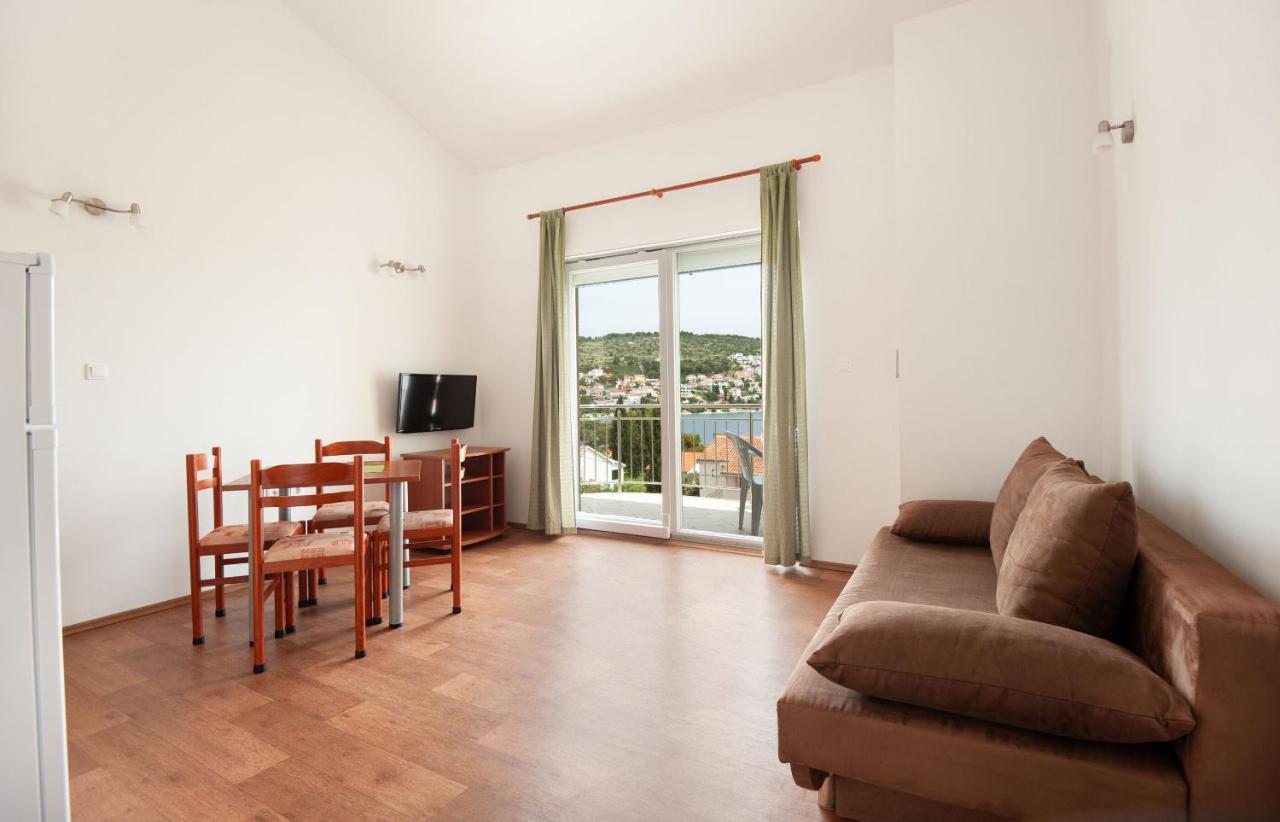טרוגיר Apartments Lumaduma מראה חיצוני תמונה