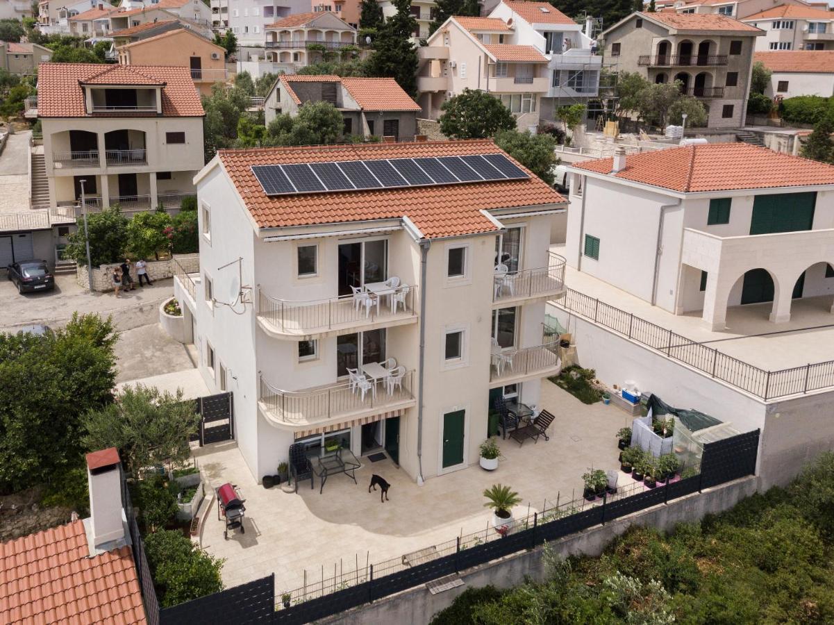 טרוגיר Apartments Lumaduma מראה חיצוני תמונה